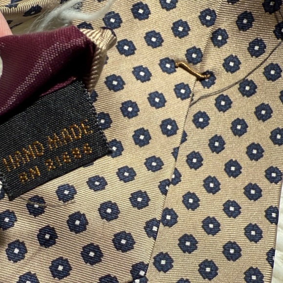 401. Nordstrom Hand Made All Silk Neck Tie - Picture 6 of 9